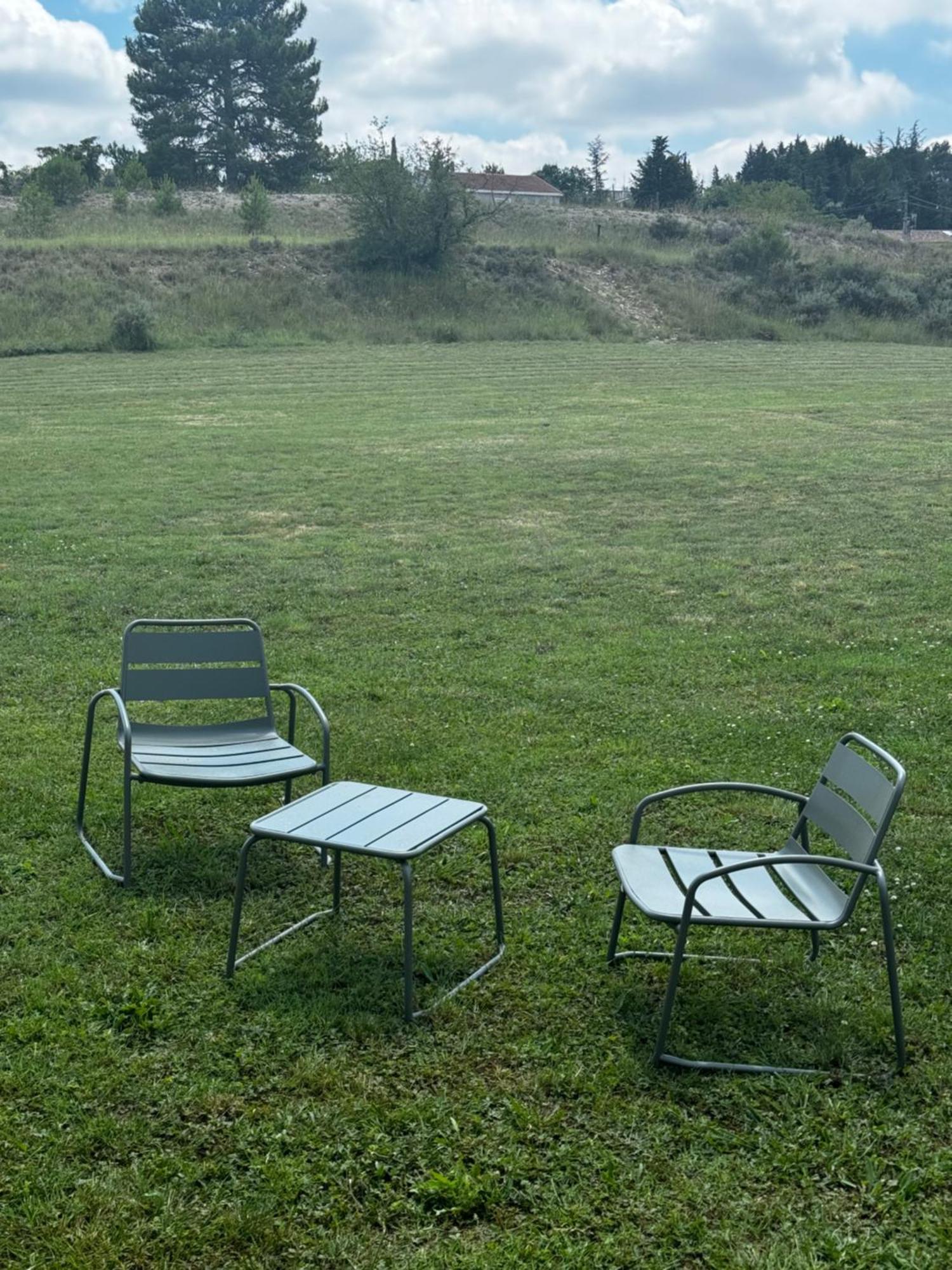 Logis Dans Ancien Relais De Poste Apartman Saint Julien Les Rosiers Kültér fotó